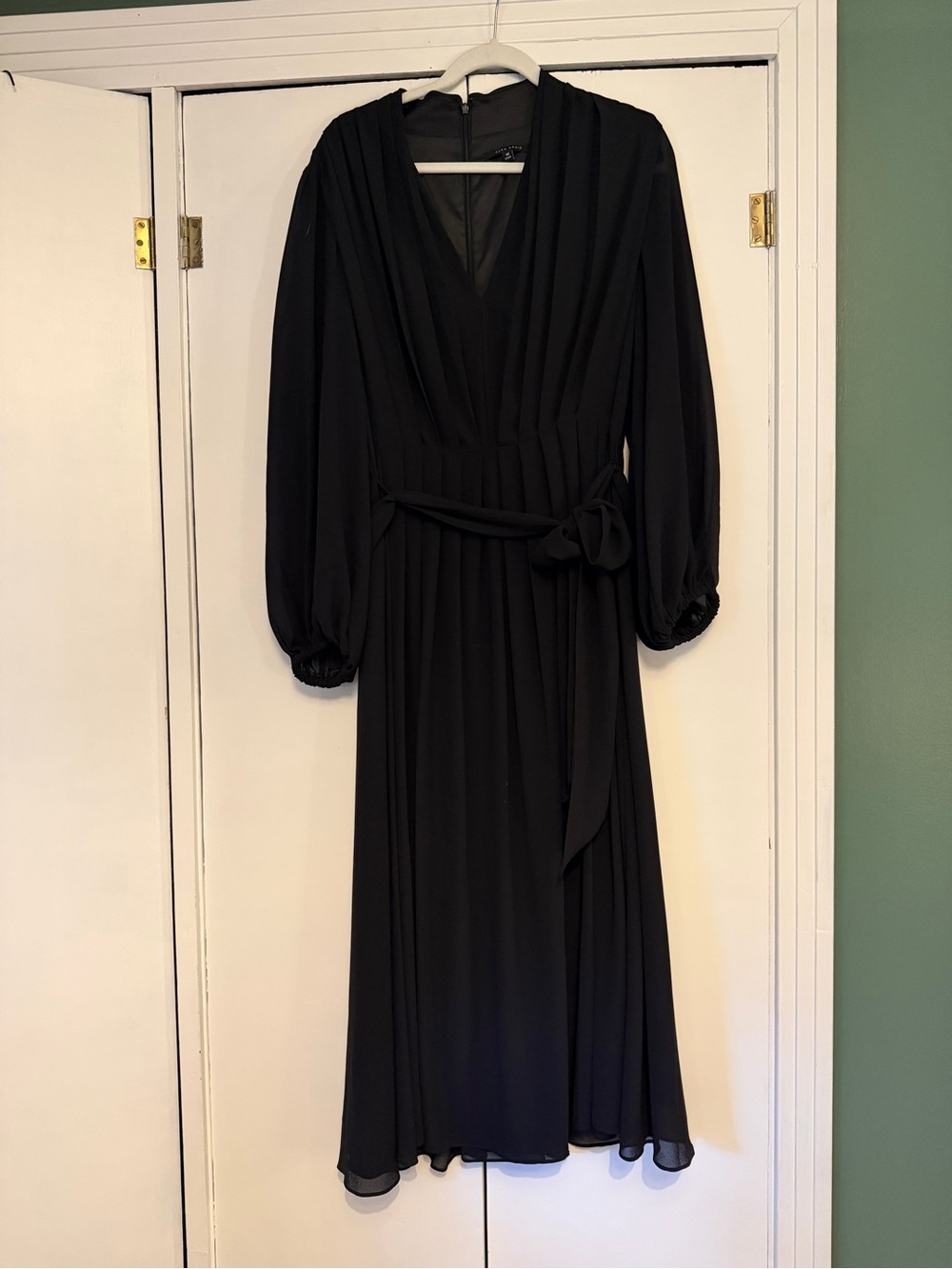 Alex Marie Black Pleated V-Neck Midi Dress with Waist Tie